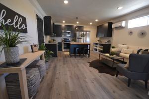 featured image of 560 Sw Paiute St #1