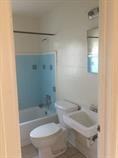 1615 W 7th St #10 - Photo 5 of 14