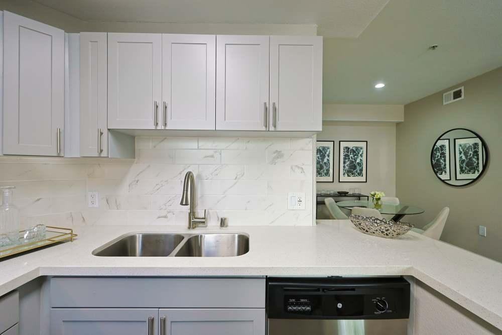 390 Paseo Camarillo - Photo 5 of 44
