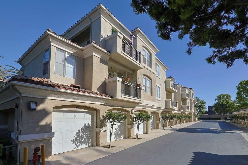 390 Paseo Camarillo - Photo 7 of 44