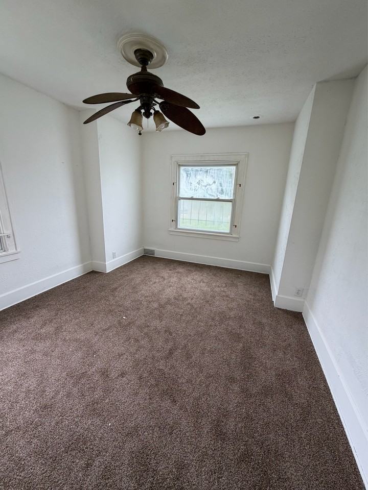 3724 Hillman St #1 - Photo 4 of 18