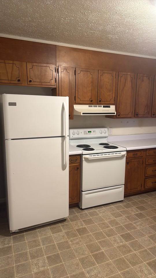 1466 Kennedy Dr #F - Photo 7 of 12