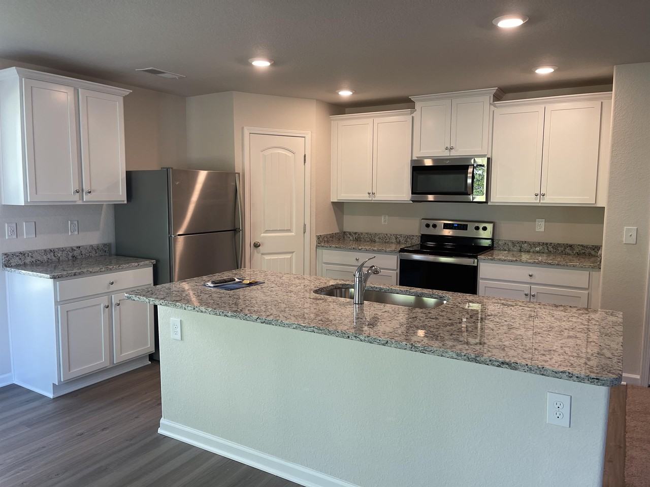 529 Hawley St #1 - Photo 6 of 15