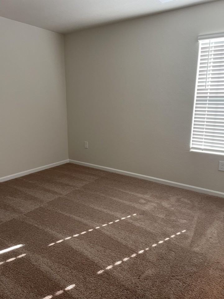 529 Hawley St #1 - Photo 7 of 15