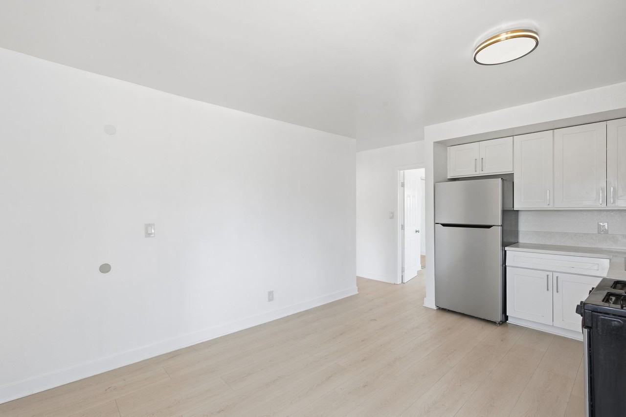 1805 W 80th St - Photo 2 of 10