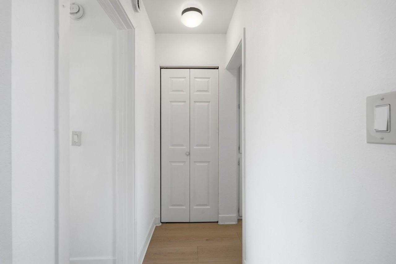 1805 W 80th St - Photo 5 of 10