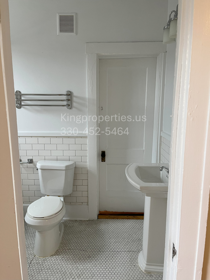 817 5th Street NorthwestUnit 7 #7 - Photo 7 of 10