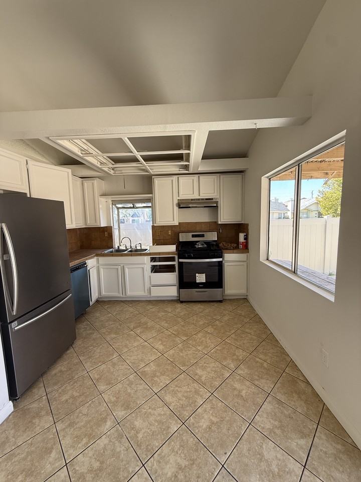 480 Prairie Way #1 - Photo 6 of 21