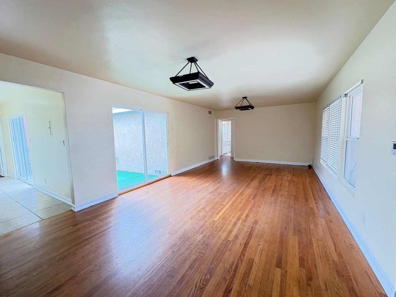 5114 63rd St - Photo 2 of 16