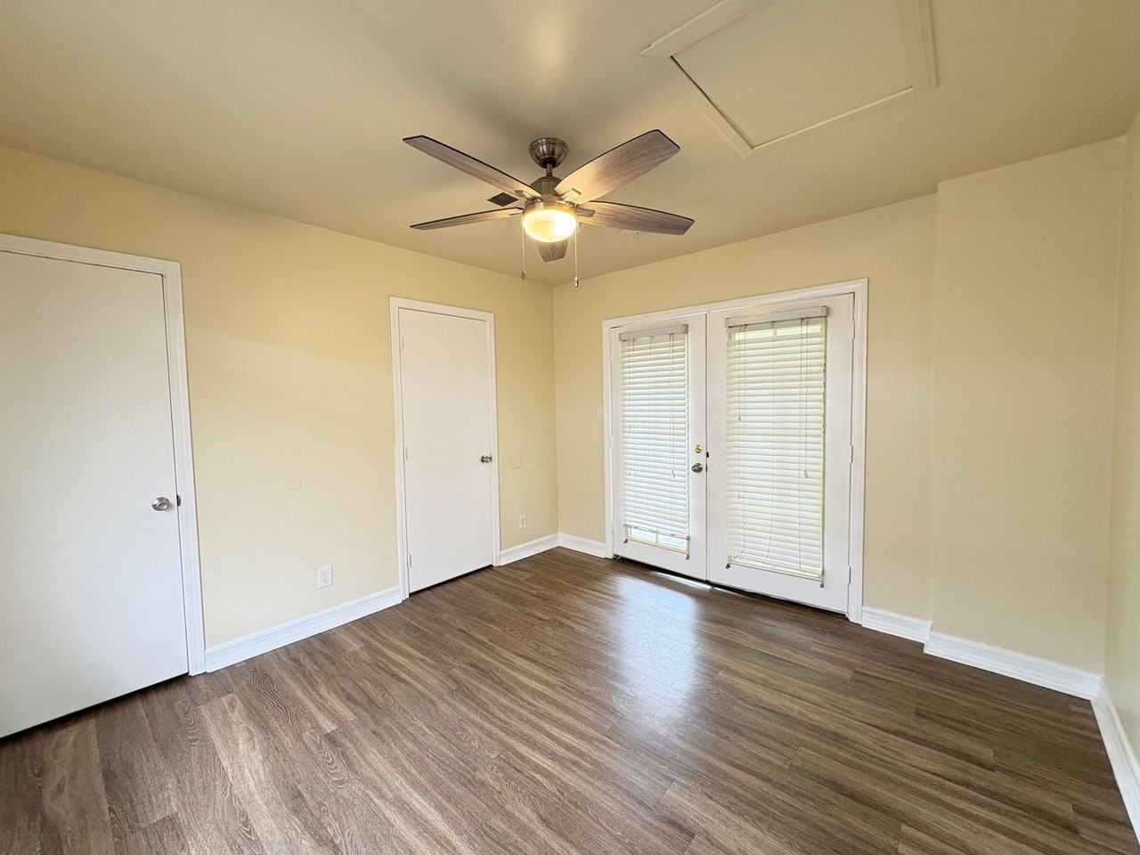5114 63rd St - Photo 5 of 16