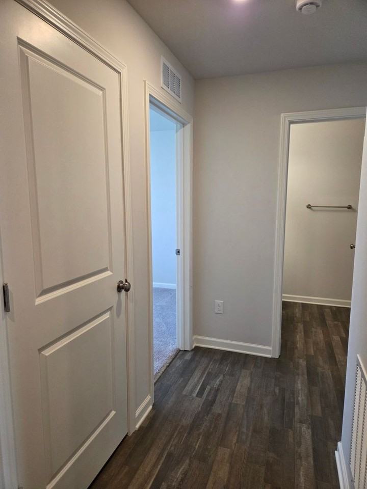 132 Elegance Way - Photo 3 of 33