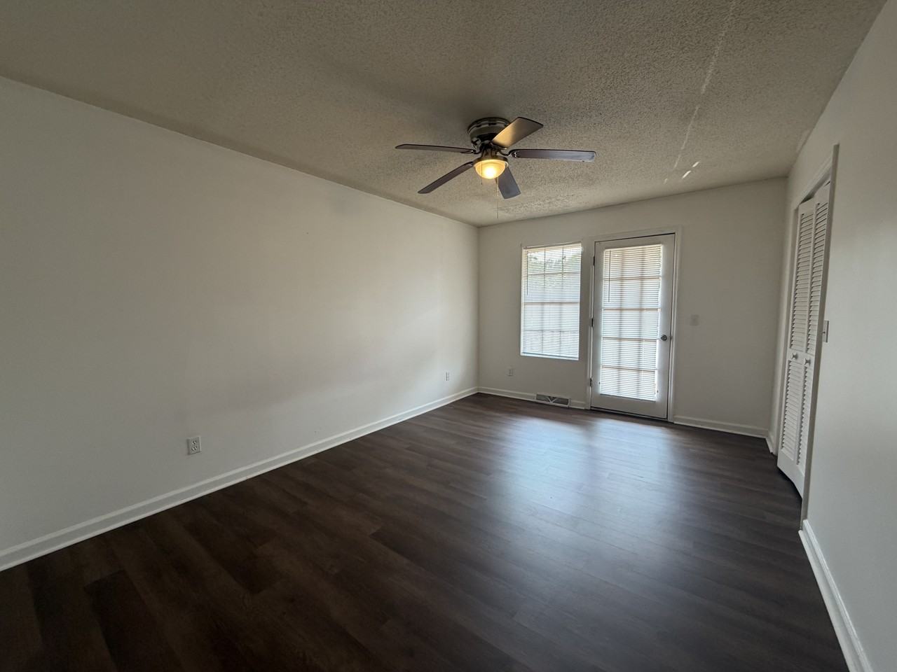 112 Kimeran Ln Apt C #C - Photo 2 of 8