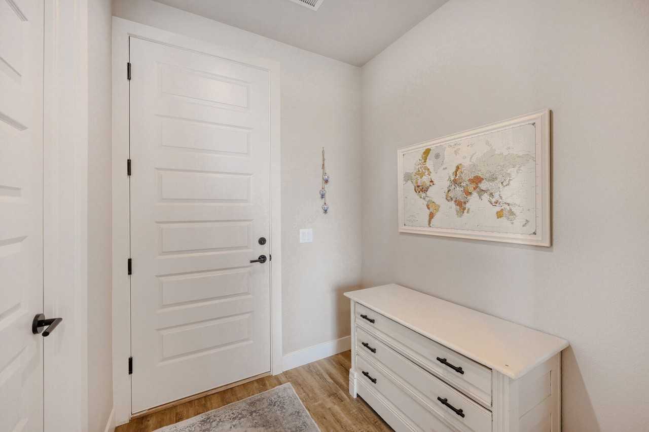 10725 Lewanee Pt #1 - Photo 4 of 28