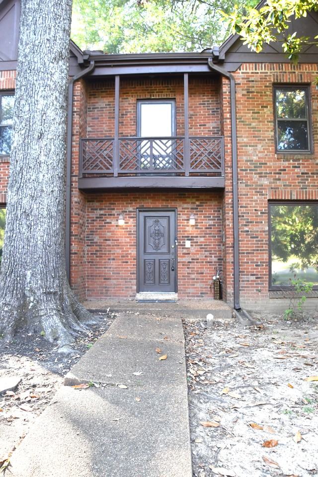 1461 Kirby Pkwy #1 - Photo 2 of 21