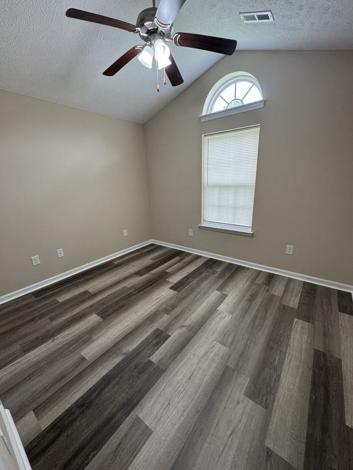 224 Foxpath Loop #1 - Photo 3 of 9
