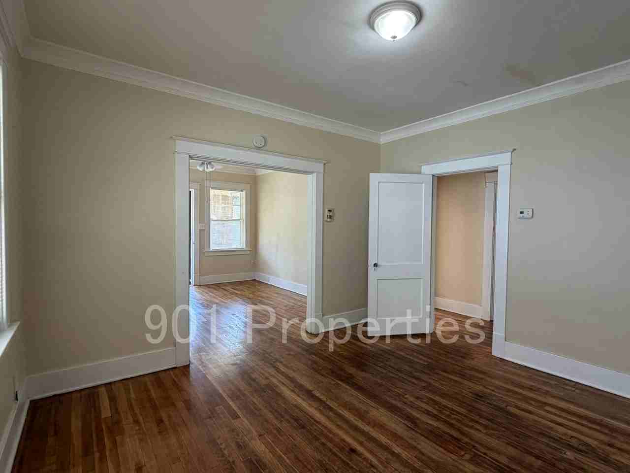 1055 S Cox St #1 - Photo 6 of 18