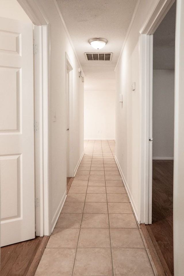 17 Prince William Dr - Photo 2 of 47