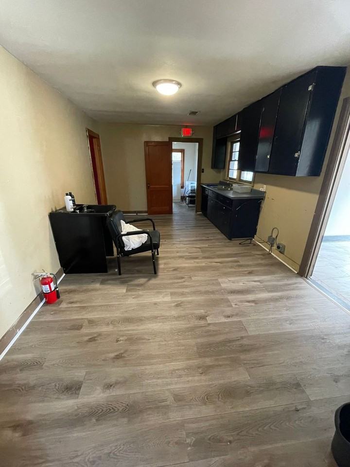 4306 - The Den - Photo 7 of 13