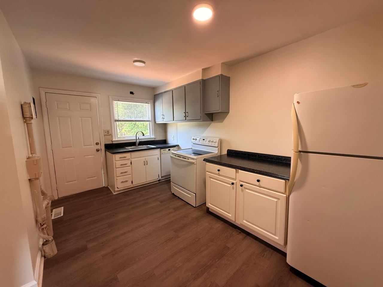 2900 Lawndale Dr #1 - Photo 6 of 10