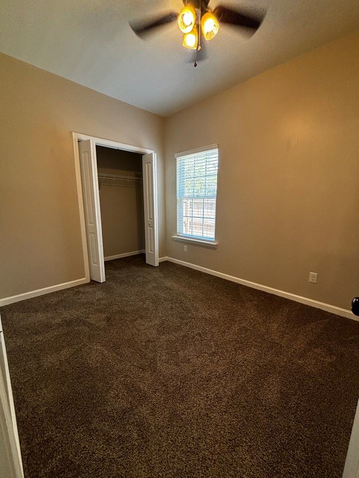 604 N Main St #604NMAIN - Photo 7 of 11