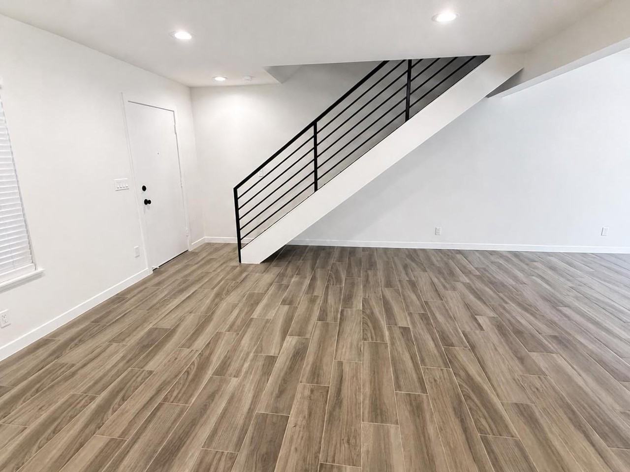 3853 Bixby Dr #1 - Photo 3 of 18