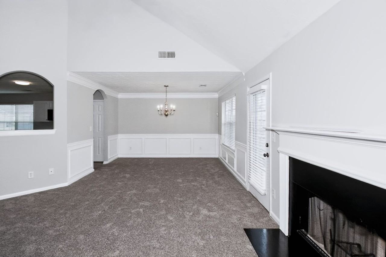60 Lassiter Dr - Photo 7 of 23