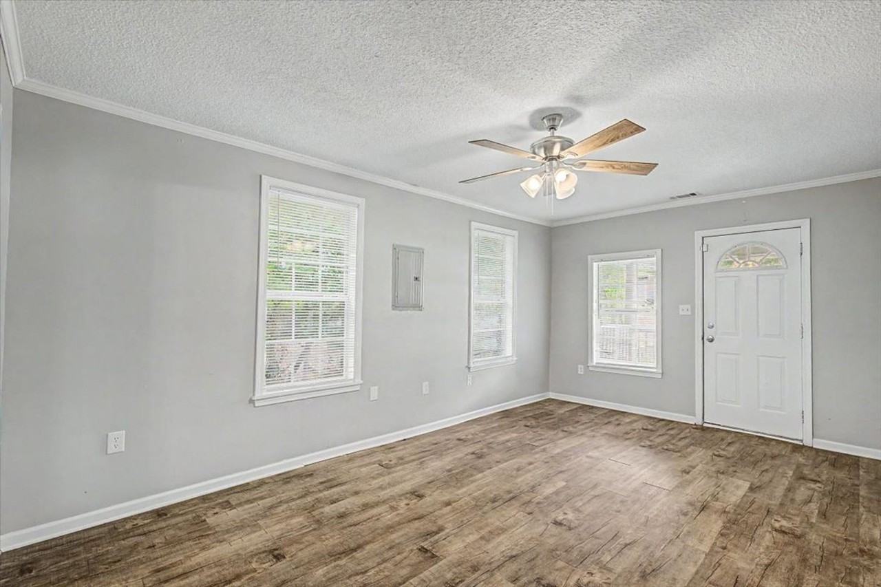212 W 58th St - Photo 7 of 21