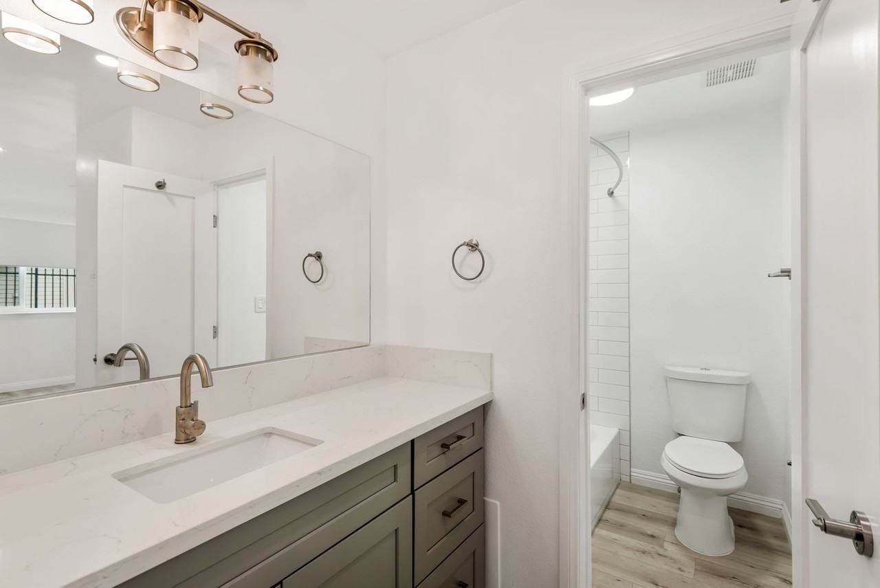 1201 Magnolia Ave - Photo 6 of 12