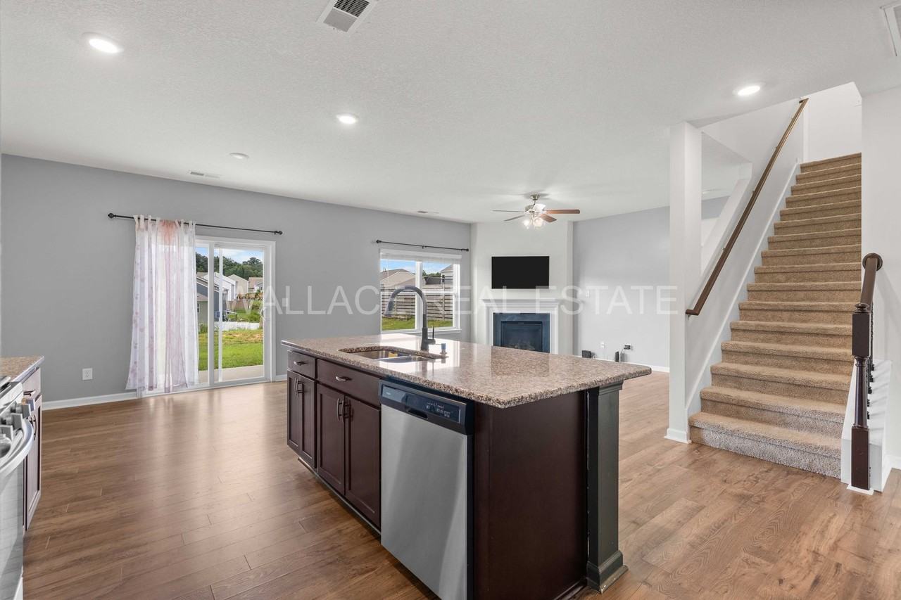 12059 Sweet Almond Ln - Photo 7 of 28