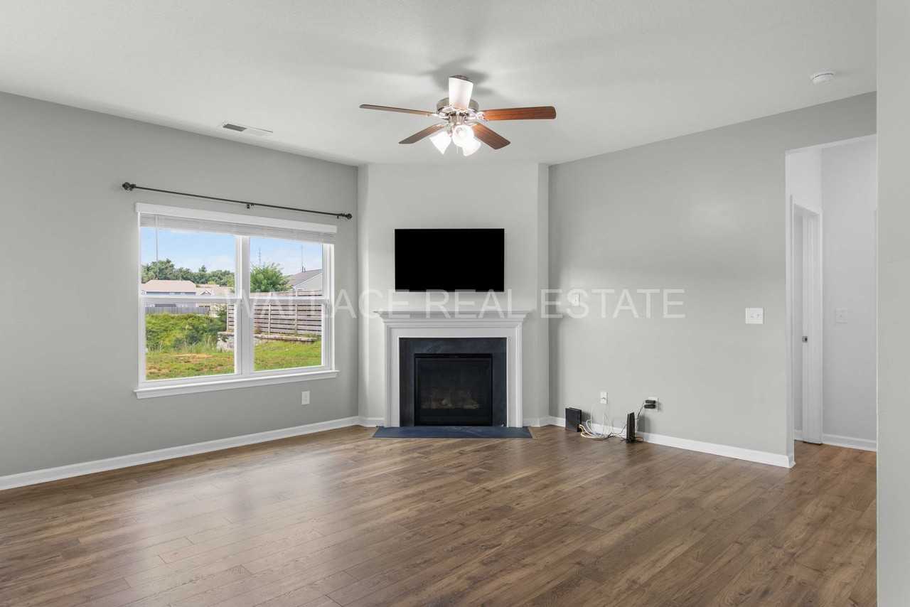 12059 Sweet Almond Ln - Photo 4 of 28