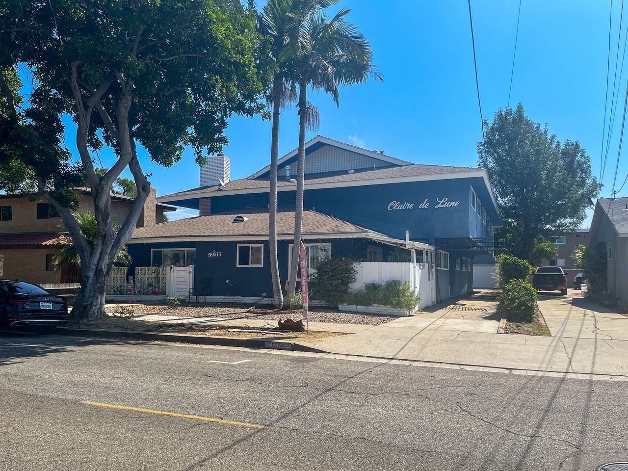 12128 Ramona Ave - Photo 5 of 14