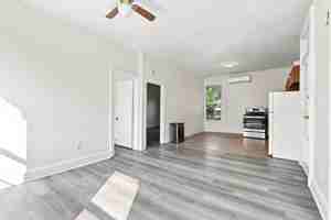 featured image of 207 207 - 209 Locust St