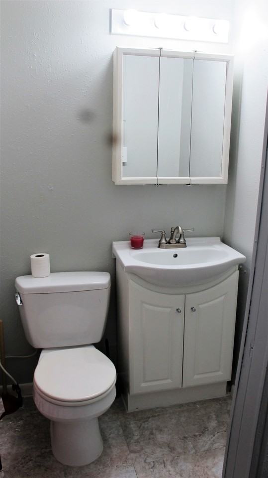 316 3rd Avenue West - Photo 5 of 8