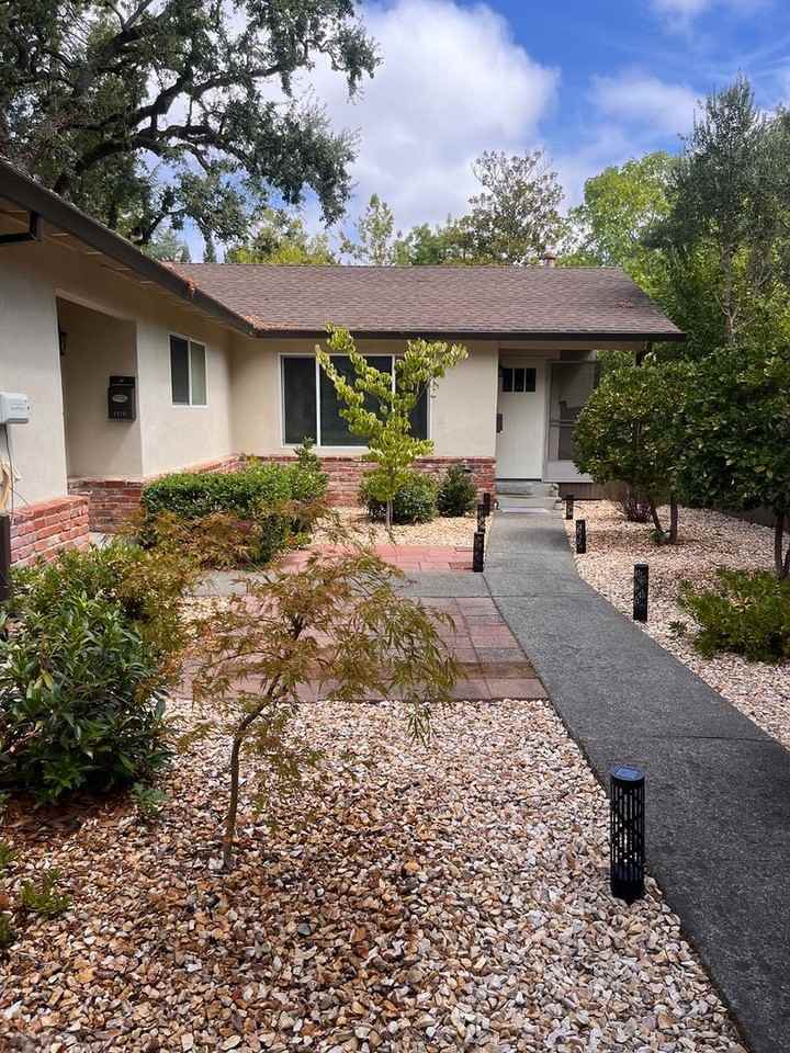 1408 Myrtle St - Photo 4 of 33
