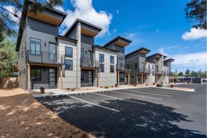 featured image of 2522 Sw Yew Ave Bldg B