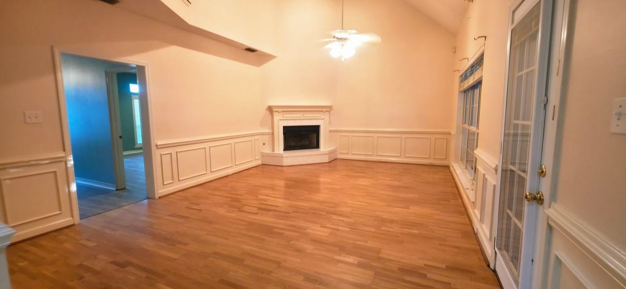 7470 Mallard Dr - Photo 3 of 21