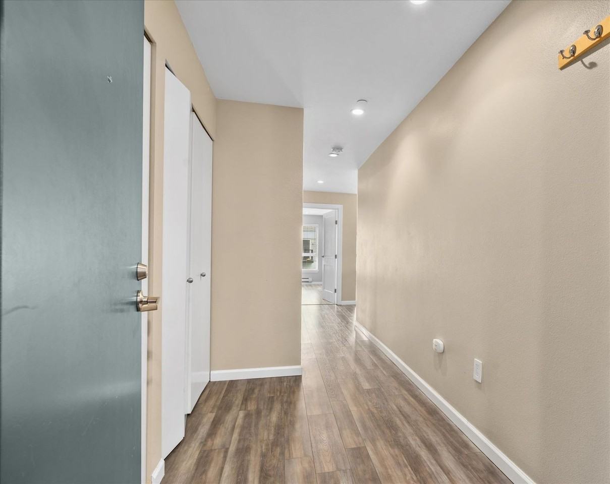 12334 31st Ave Ne #409 - Photo 3 of 16