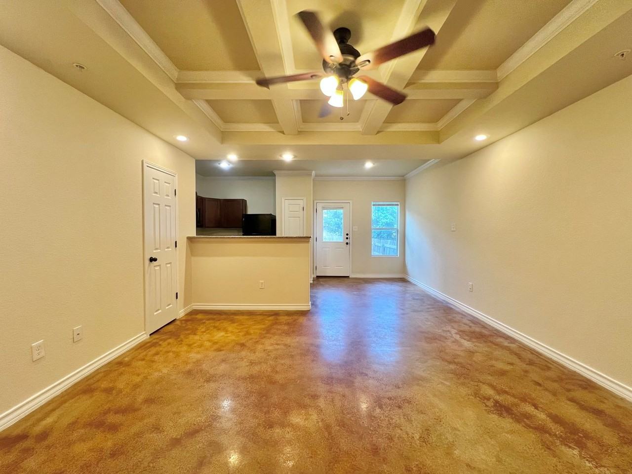 6414 Attucks Ln - Photo 4 of 20