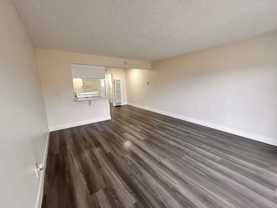 6128 Gotham St - Photo 1 of 1