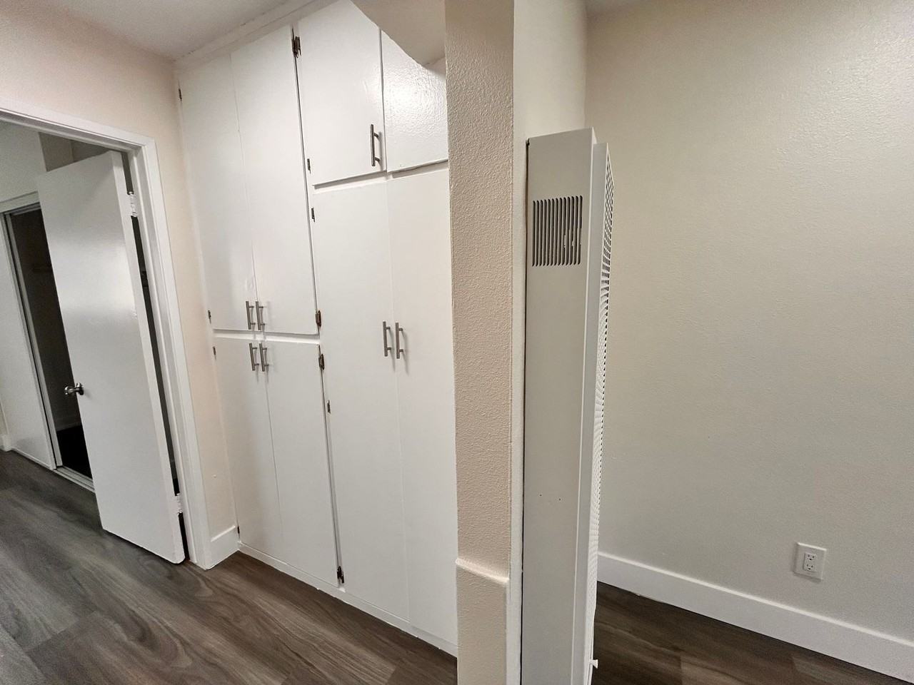 6128 Gotham St - Photo 2 of 8