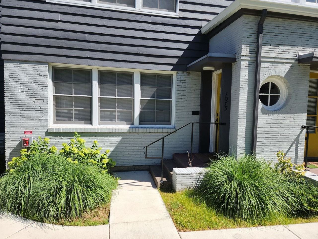 1075 E 19th Ave - Photo 2 of 15