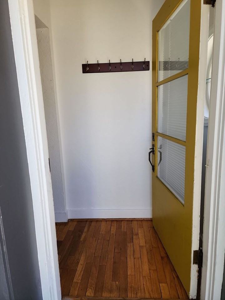 1075 E 19th Ave - Photo 3 of 15