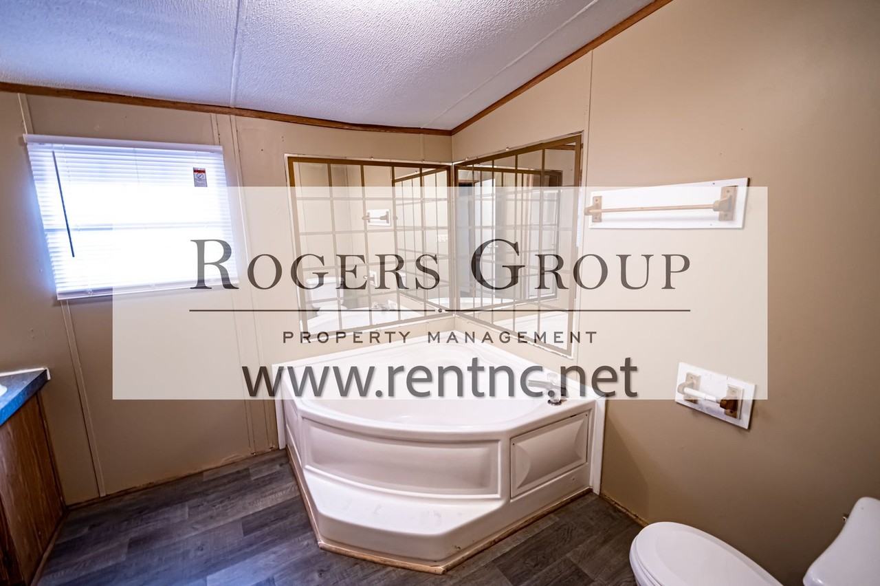201 Abbott Crossing Ln - Photo 5 of 10