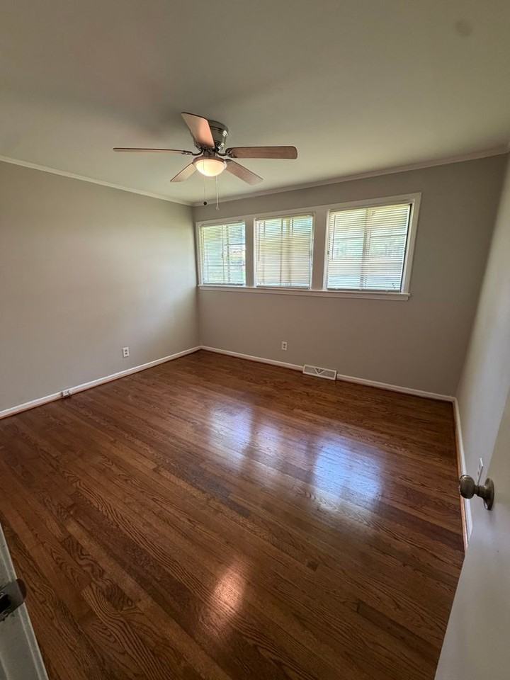 3234 Marlborough Rd - Photo 5 of 8