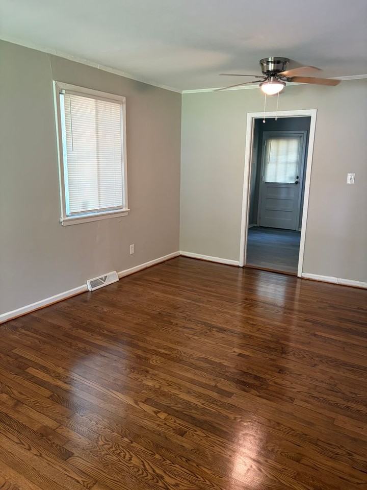 3234 Marlborough Rd - Photo 6 of 8