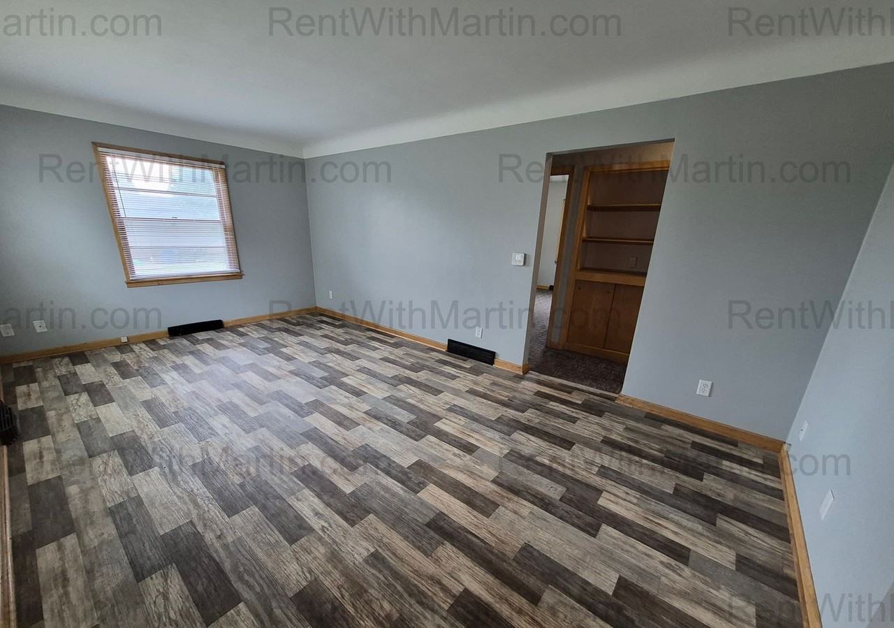 413 Hope Ave - Photo 2 of 24