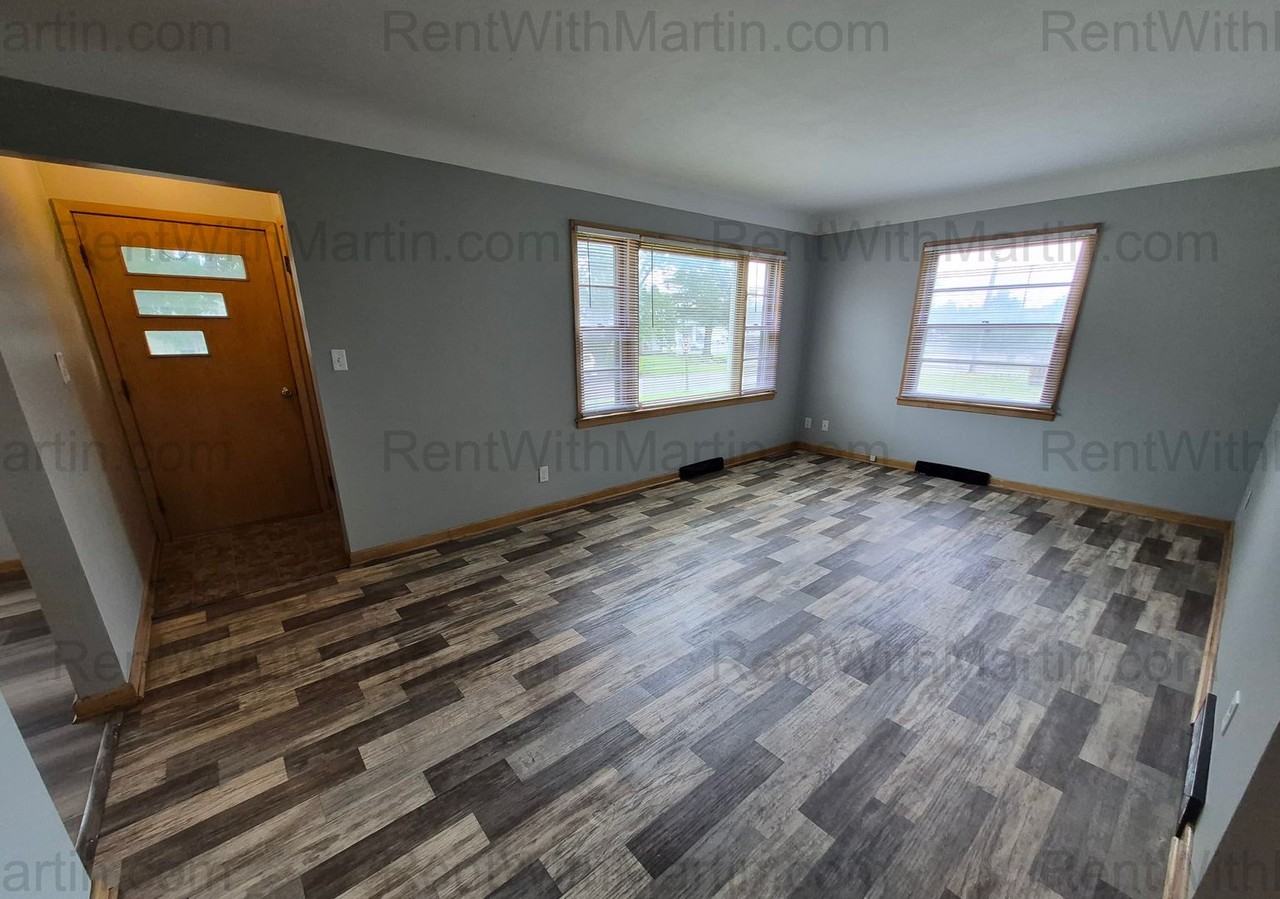 413 Hope Ave - Photo 4 of 24