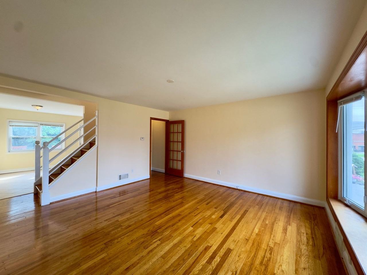 1243 S Grantley St - Photo 4 of 19