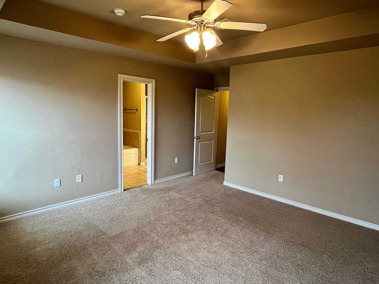 2425 Nw 194th Ter - Photo 6 of 17