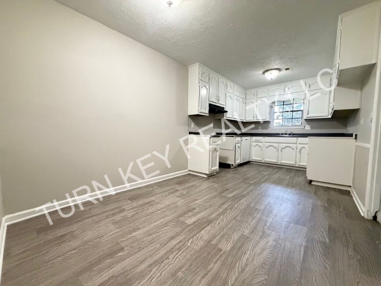8144 Rugby Ave #A - Photo 6 of 11